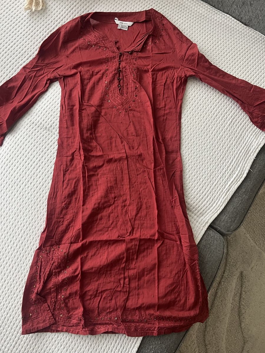 Zara Vestiti: ZARA KLEID IM ROMANTIC STIL BORDEAUX GR S – Usato da Basel venduto da theo-g77