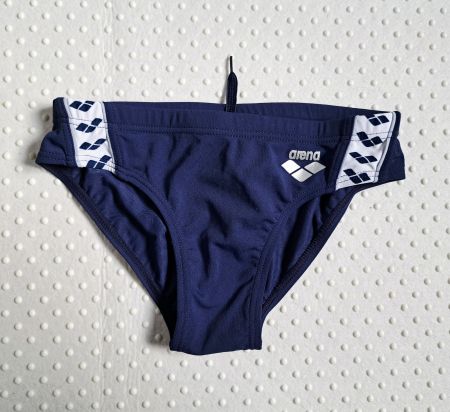 NEU! Dunkelblaue ARENA Badehose für Jungen in Gr. 140