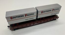 Athearn RTR Southern Pacific 50‘ Flat Car mit 2x 25‘ Trailer