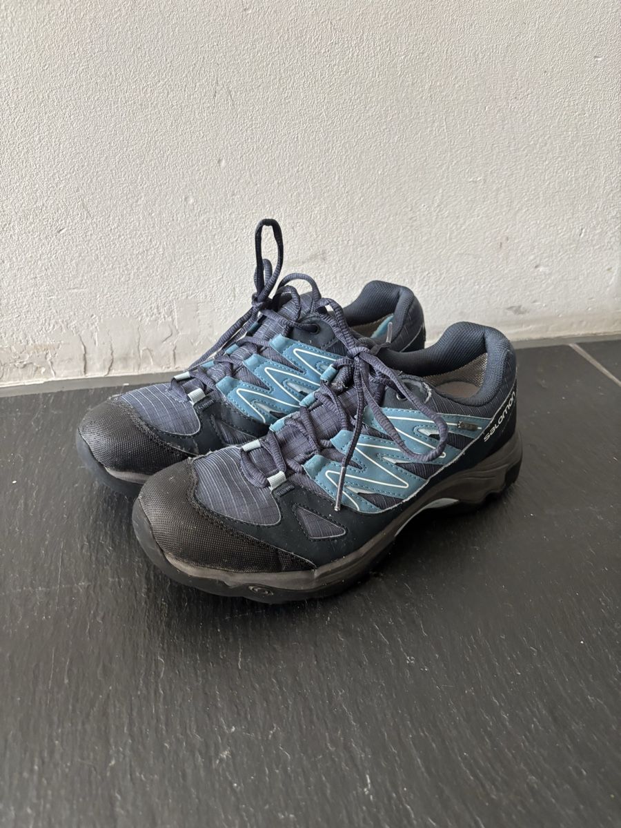Salomon Herrenschuhe: Salomon Wanderschuhe blau Grösse 41.5  Zustand – Gebraucht aus Winterthur von leo_ejl