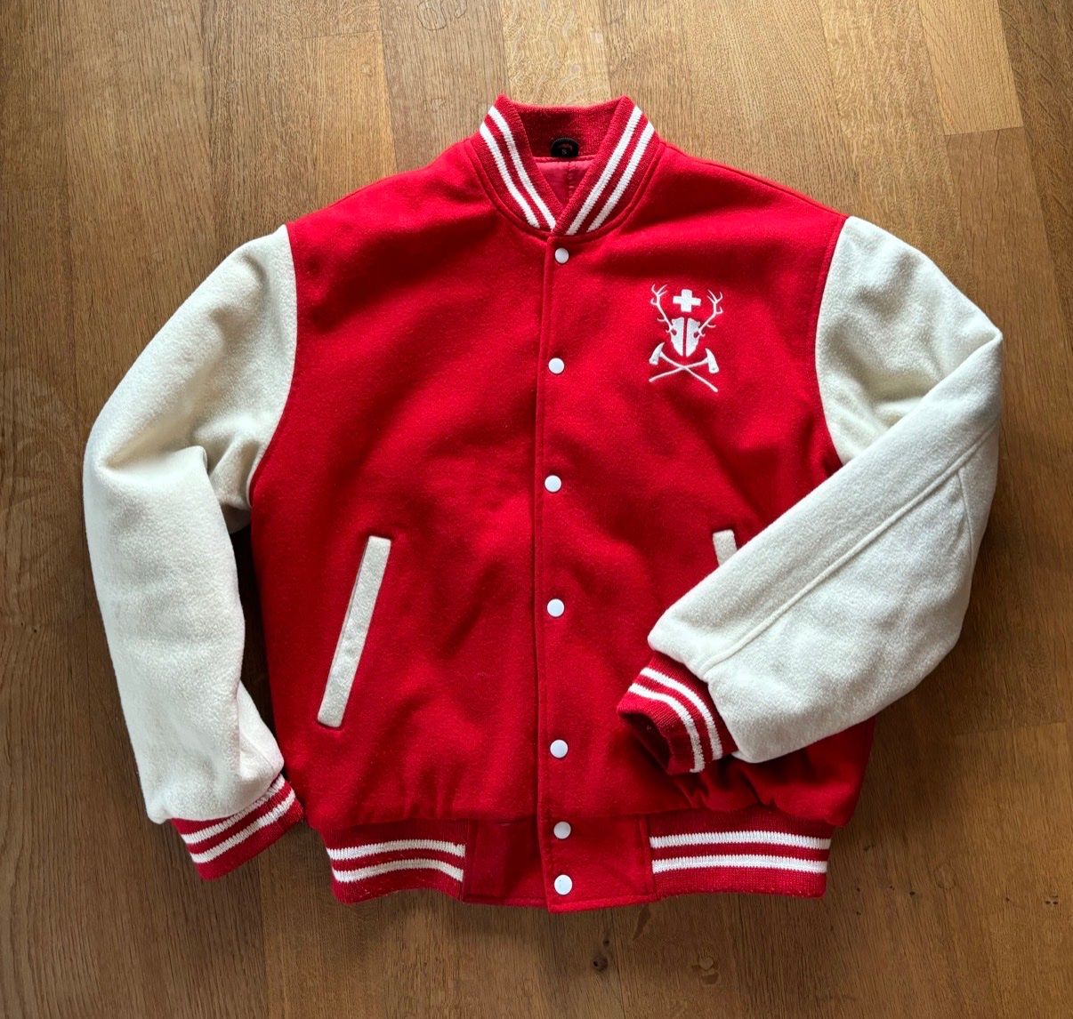 Giacche: COLLEGE JACKE AUS WOLLE – Usato da zürich venduto da lau_9t77