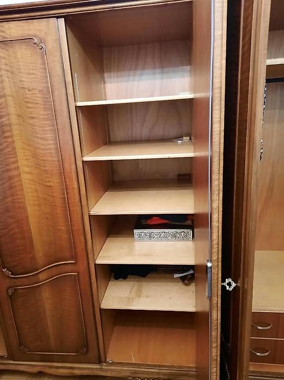 Armoires: Armadio in legno  – D'occasion à Aldesago par elisabetta68 1