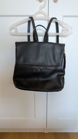 Schwarzer Rucksack aus Kunstleder von Anna Field