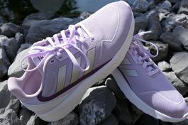 Adidas Sportschuhe Gr. 38 fast neu!