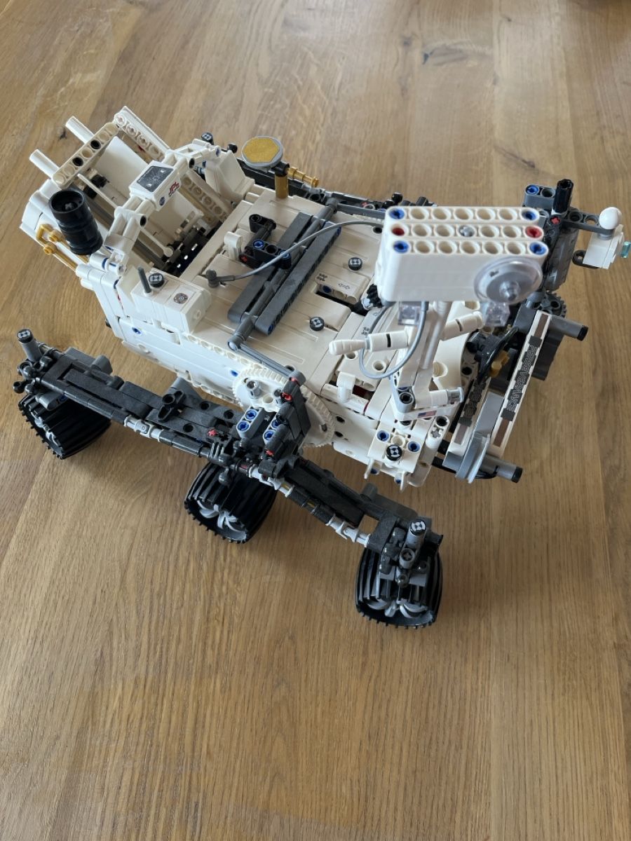 Lego Spielzeuge: LEGO Technic Mars Rover Perseverance Modell aufgebaut – Gebraucht aus Nuglar von yve_8zdn 1