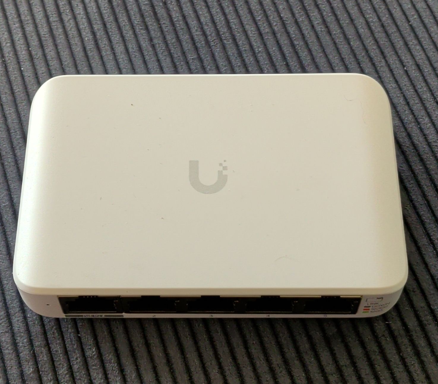 Ubiquiti Hubs & Switches: Ubiquiti USG UniFi Security Gateway good condition – Neu (gemäss Beschreibung) aus Maur von geo_tw5t