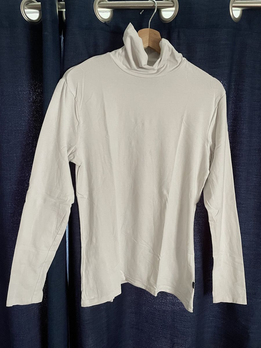 T-shirt: Pull col roulé blanc crème, taille S/M – Nuovo (secondo la descrizione) da Bure venduto da Nono22x