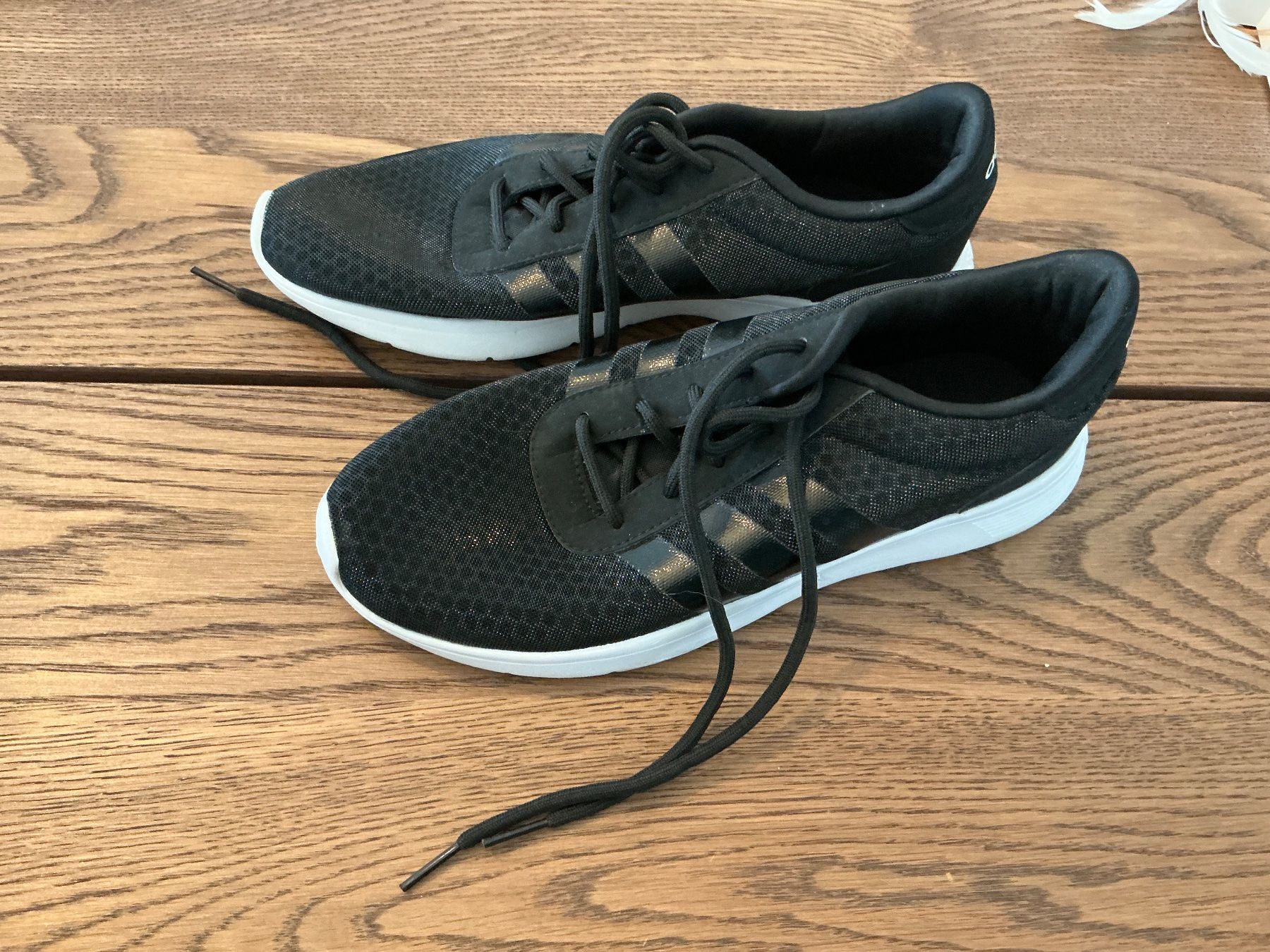 Adidas Scarpe da donna: Schwarze Adidas Sneaker Gr. 40 2/3 – Usato da Würenlos venduto da sweety5436 3