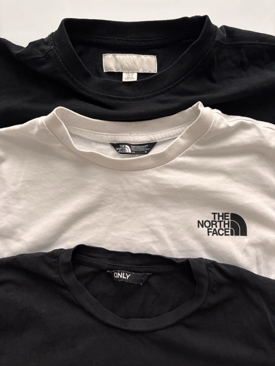 Hemden, T-Shirts & Polos: 3 T-Shirts, Grösse 152 – Gebraucht aus Zürich von gucks 1