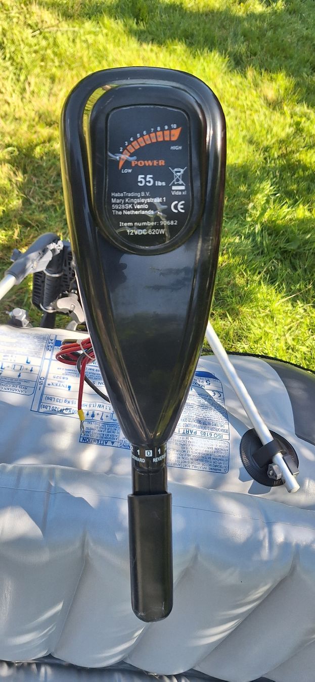 Boote: Schlauchboot Set mit Paddel und Motor – Gebraucht aus Walliswil-Nbipp von Lord_Azrael 3