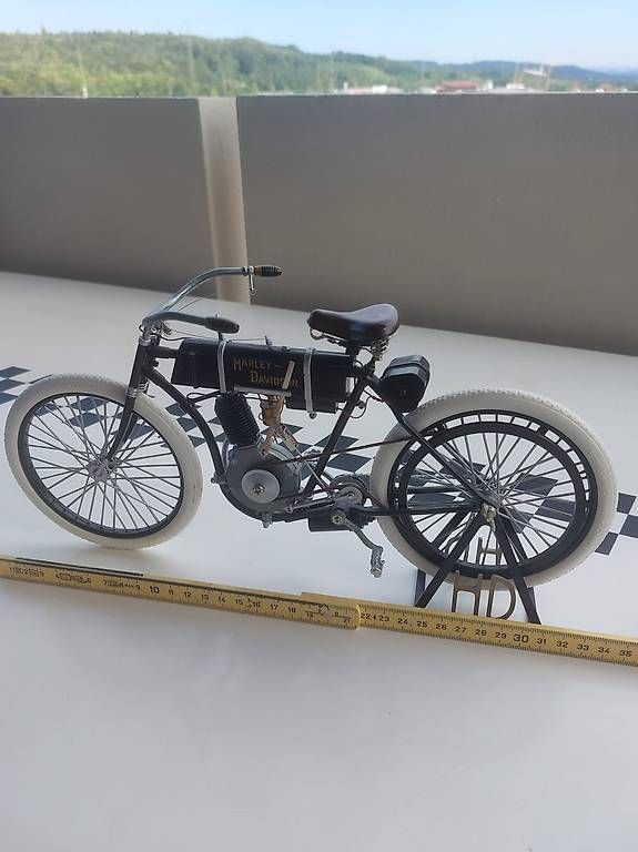 Modellbausätze & Standmodelle: Harley Davidson Modell Motorrad Metall – Gebraucht aus Bremgarten AG von marcelbu62 1