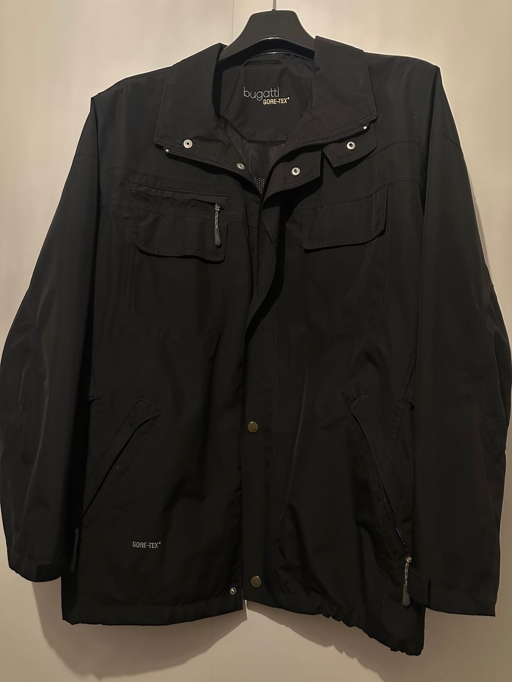 Bugatti Giacche: Bugatti Jacke Gore-Tex – Usato da Hombrechtikon venduto da Unit25