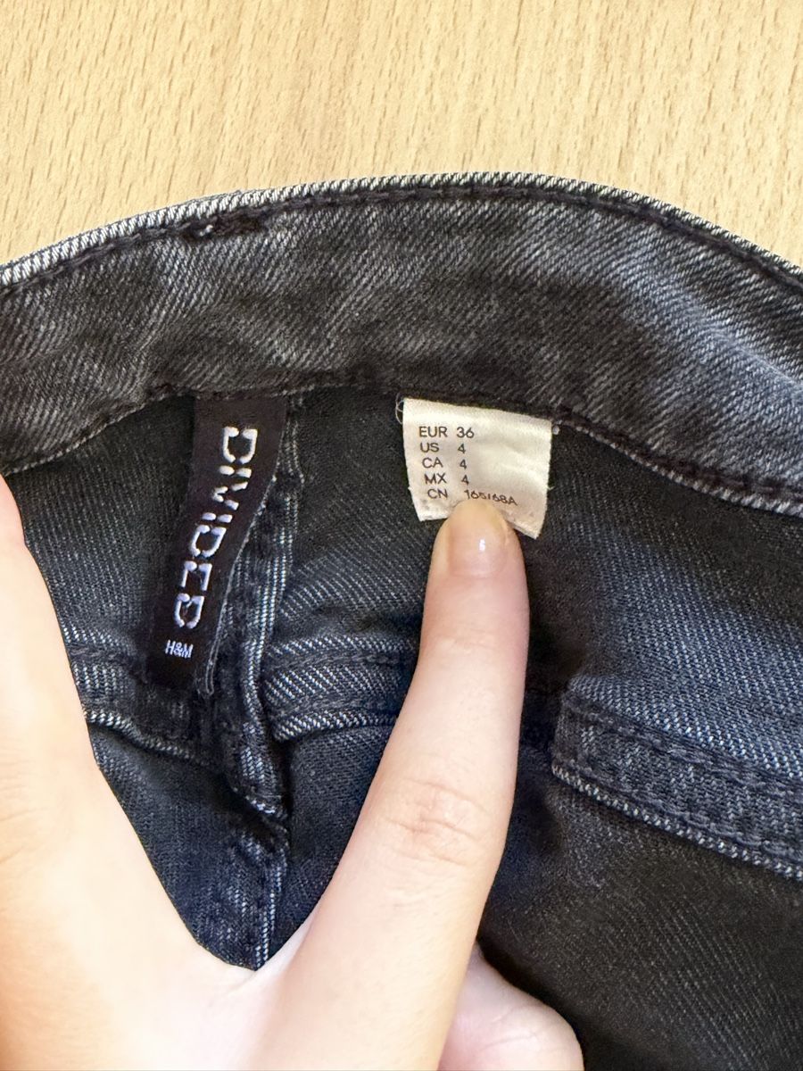 H&M Jeans: H&M DIVIDED SLIM FLARE JEANS – Gebraucht aus Puplinge von yav_9r9f 3