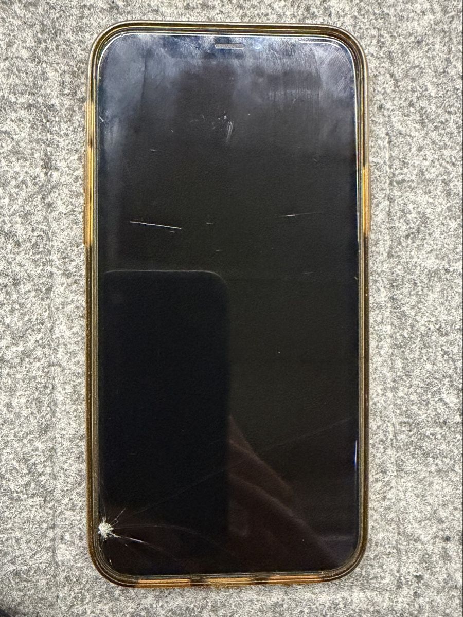 Apple Portables: IPhone 11 Pro – D'occasion à Zürich par taeschlii