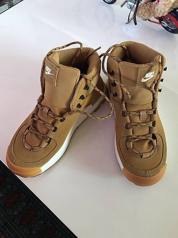 Scarpe da uomo: Nike Wanderschuhe  – Usato da Gutenswil venduto da HD56 1