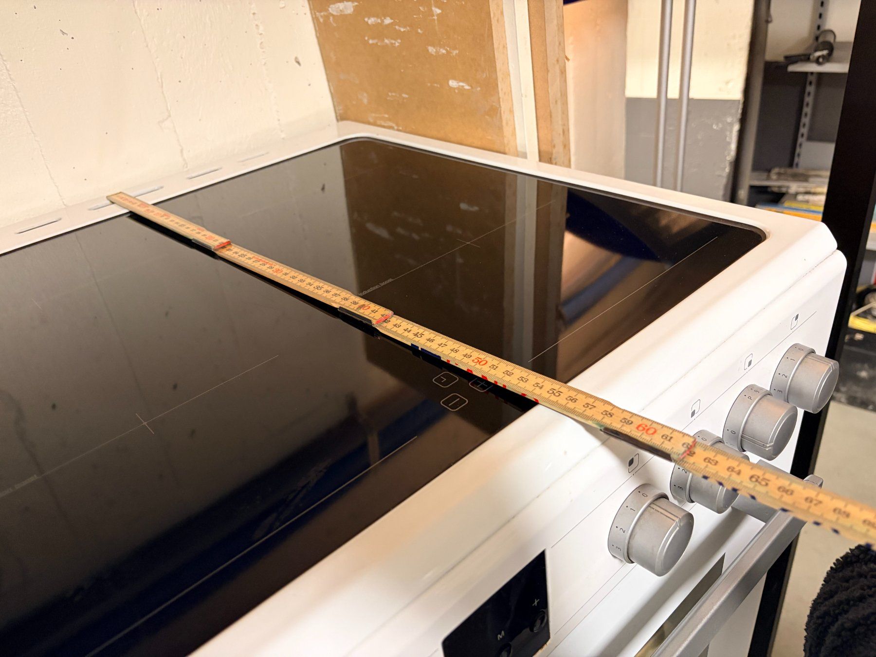 Herde: Cuisinière Sharp avec plaque induction et four - blanc – Gebraucht aus Collombey von mbk1870 9