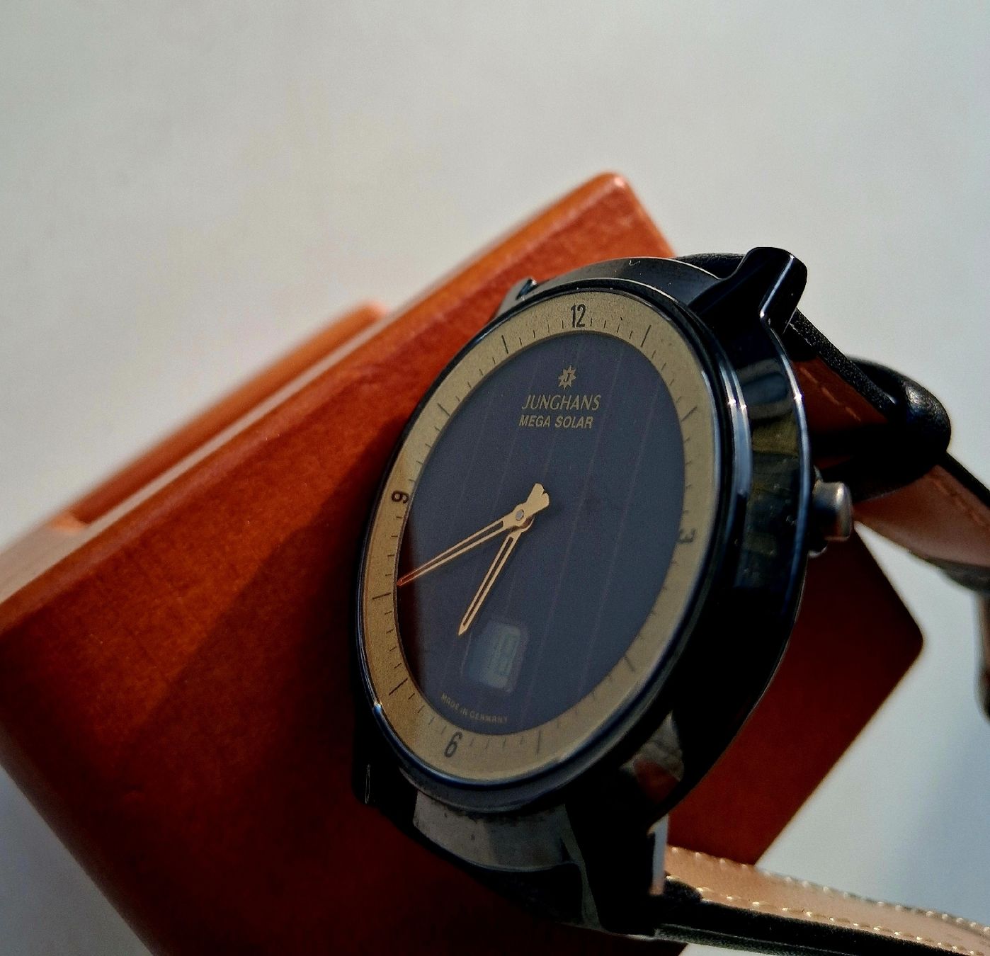 Junghans Uhren: Junghans Mega Solar Ceramic - Funk Solar Uhr – Gebraucht aus Basel von yaen138 4