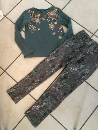 C&A Hose neu und Shirt, Blumenmuster, Gr. 128, Top Zustand!