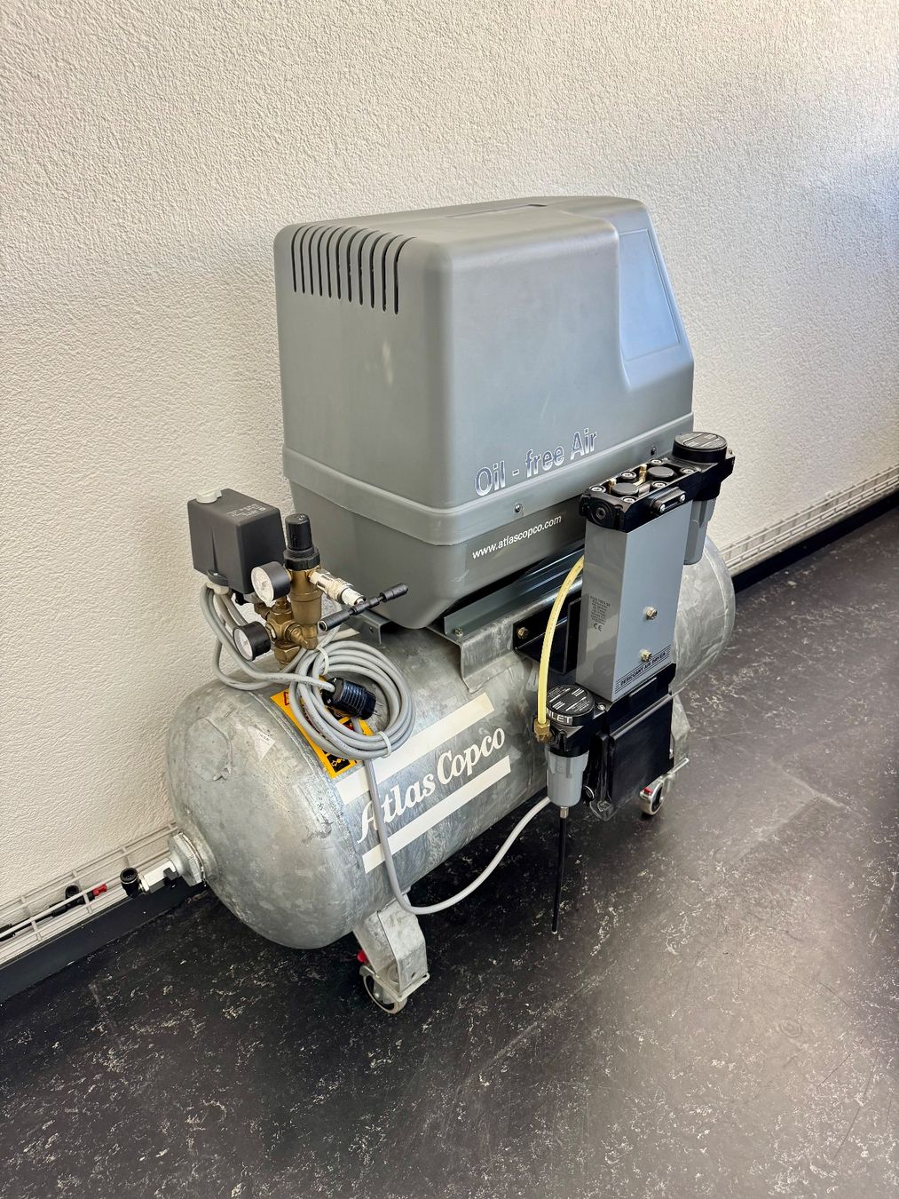 Atlas Copco Compressori: Compresseur LFX Atlas Copco – Usato da Sion venduto da LFC2019 1
