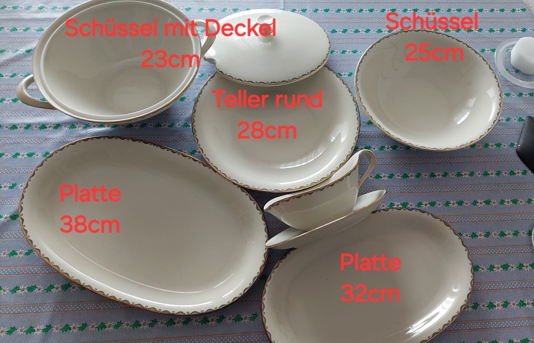 Set di piatti: Geschirr Set Bavaria 75 – Usato da Uitikon Waldegg venduto da Smeragol 1