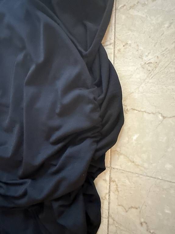Vestiti: robe noir h&m taille XS – Usato da Versoix venduto da emm_g7q9 1