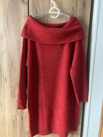 Wunderschönes rotes Strickkleid Grösse 40/42 NEU