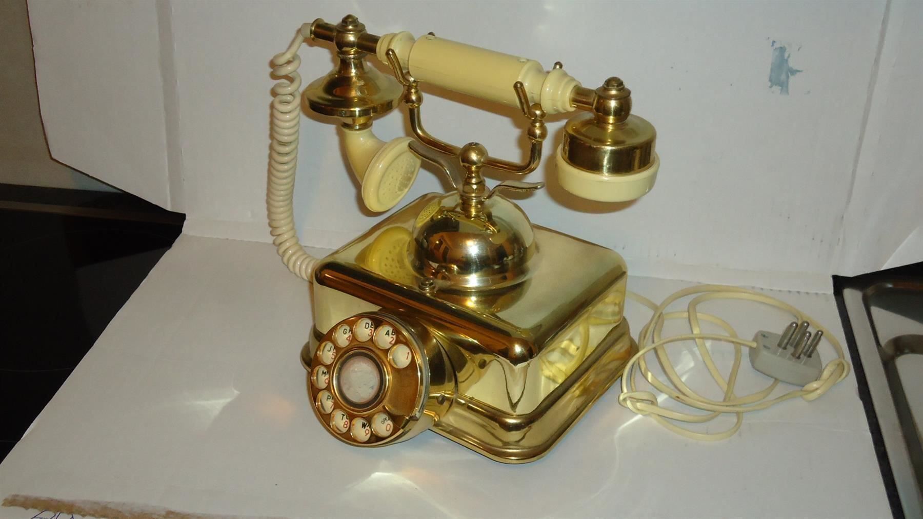 Telefoni: Téléphone ancien, métal, Telefon – Usato da Lausanne venduto da asdyx