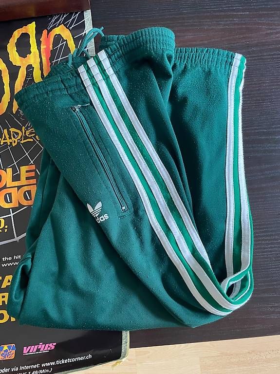 Adidas Pantaloni: Objet du groupe korn – Usato da le locle venduto da caryl 2