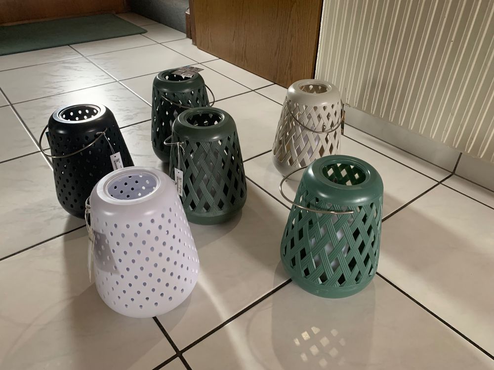 6 GARTEN LATERNEN LED VERSCHIDENE FARBEN OHNE BATTERIEN NEU 1