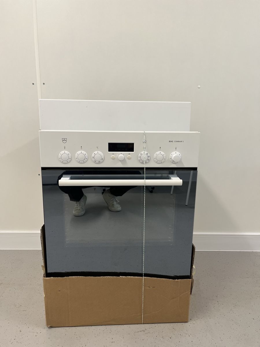 V-Zug Backöfen: Einbau Oven v-zug – Gebraucht aus Zürich von ver_ny78 1
