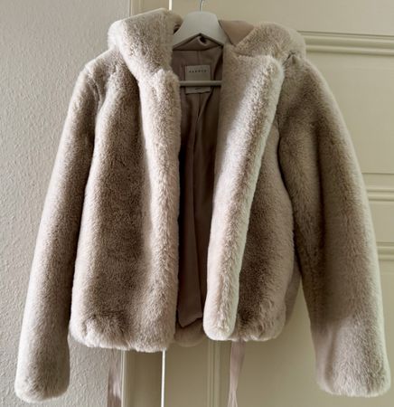 Veste Sandro hivernale chaude et douce, comme neuve!