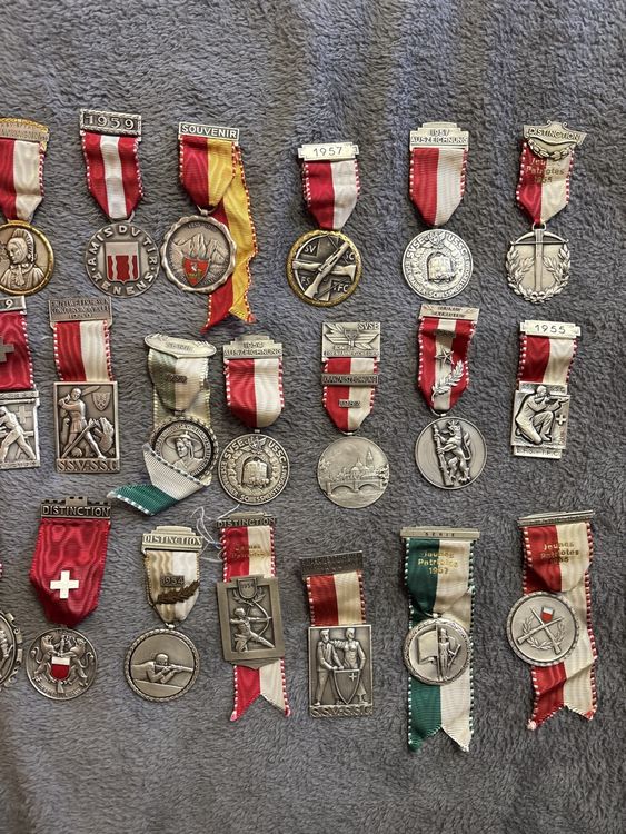 Medaillen: Lot de 31 médailles de tir années 50 – Gebraucht aus Ardon von pasadena1914 2