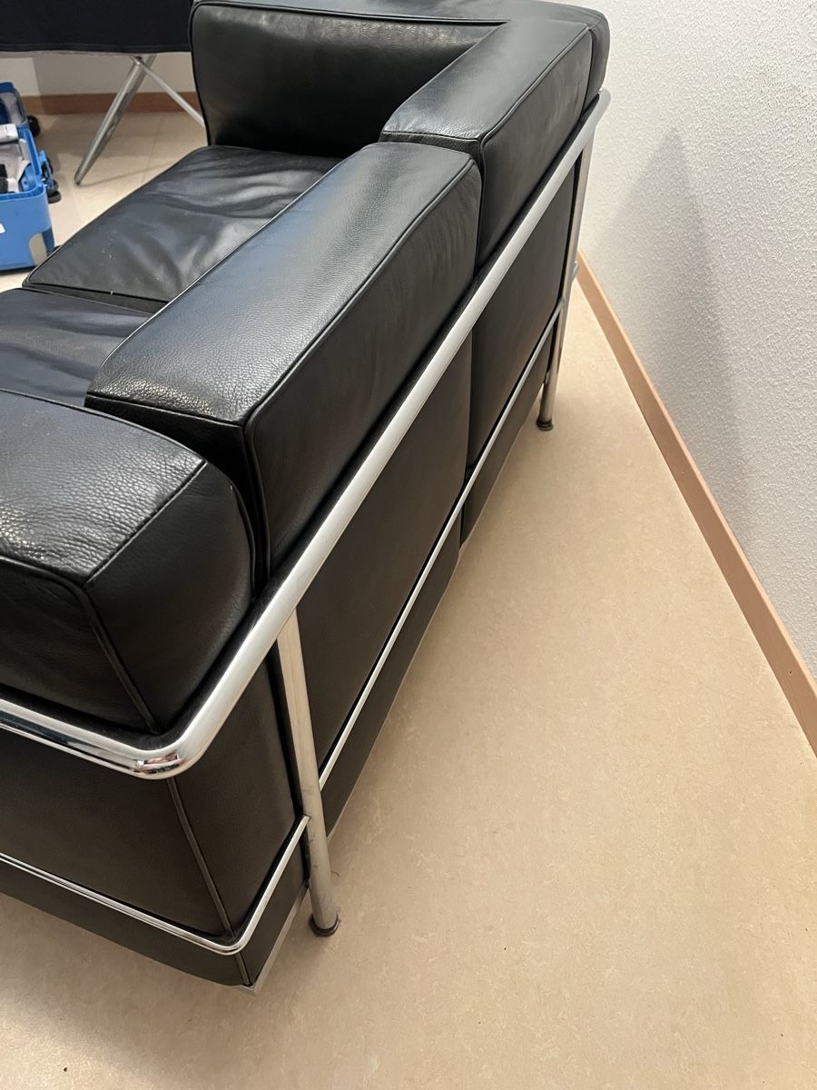 Sofas: Corbusier LC2 Replica Zweisitzer – D'occasion à Zürich par ju1ian 3
