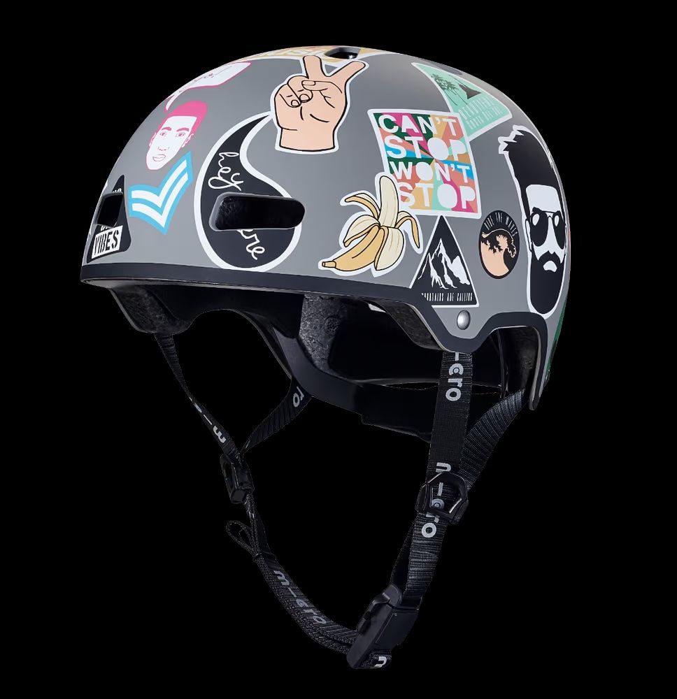 Caschi: Micro Scooter/Skateboard Sticker Helm mit LED Licht – Usato da Thalwil venduto da Swisshoneys