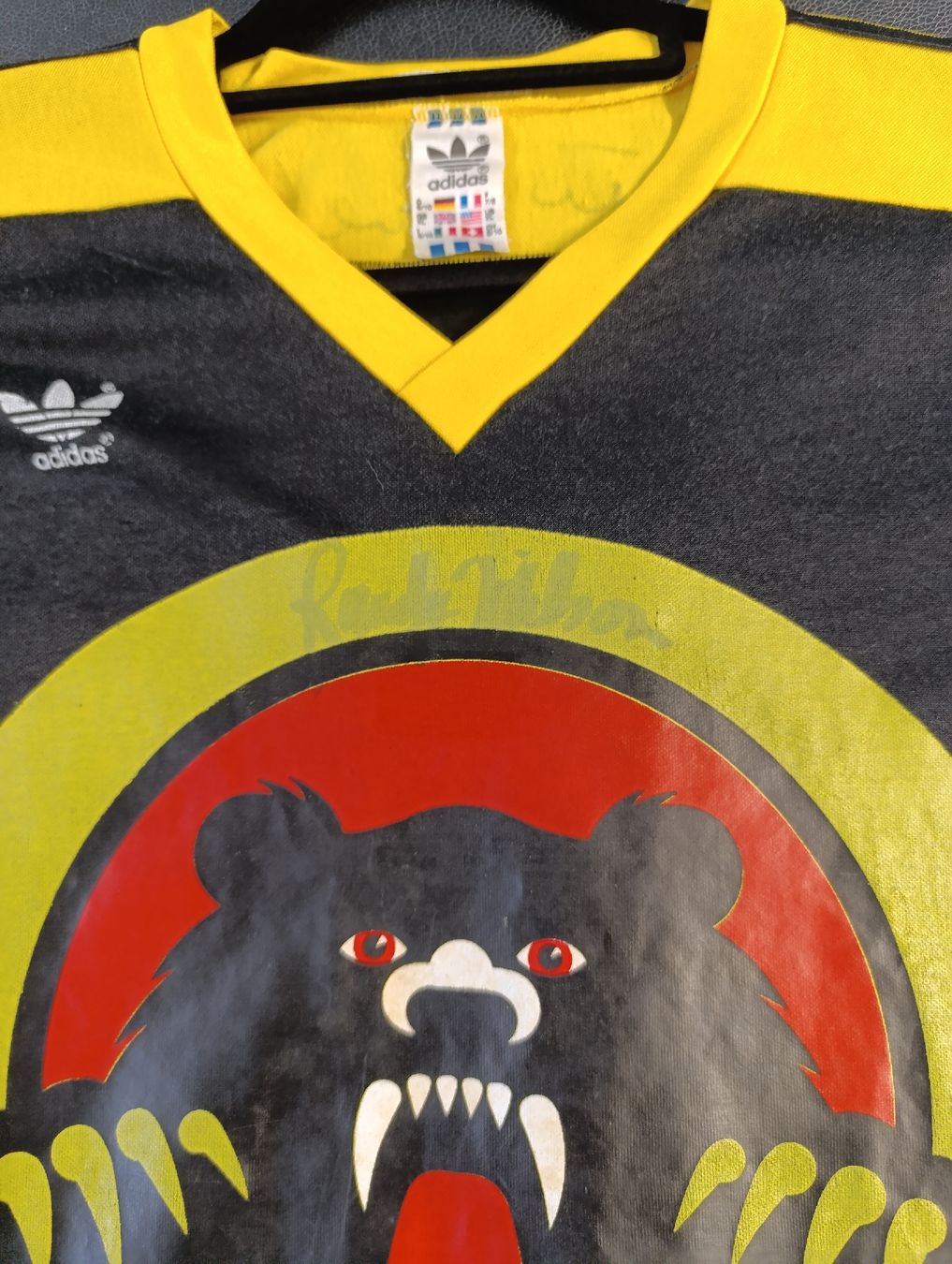 Adidas Canottiere & Pantaloni: SC Bern / Maillot original années 80 – Usato da Avry-sur-Matran venduto da dav_nm5p 1