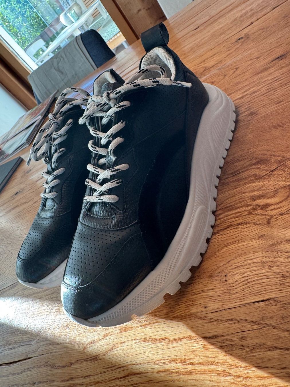 Bogner Scarpe da donna: Bogner Sneaker, cooles Modell, Gr. 39 – Usato da Oberrohrdorf venduto da maggys15 5
