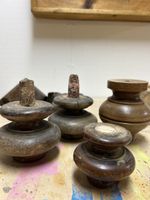 Verschiedene, alte Schrank-, Möbelfüsse aus Holz