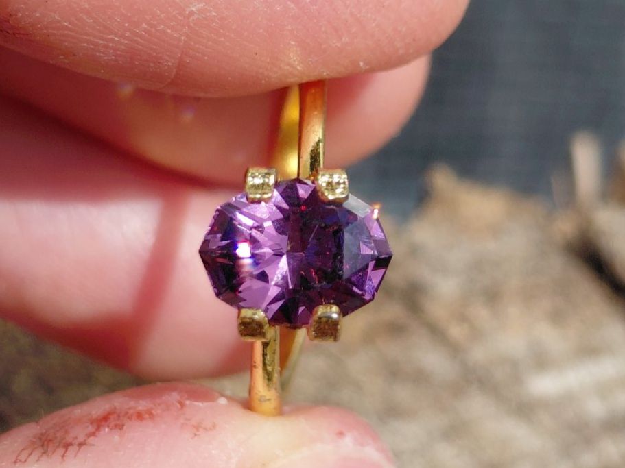 Pietre preziose: Mauve Spinel Ultra Cutting – Usato da Bévilard venduto da Yougems 5