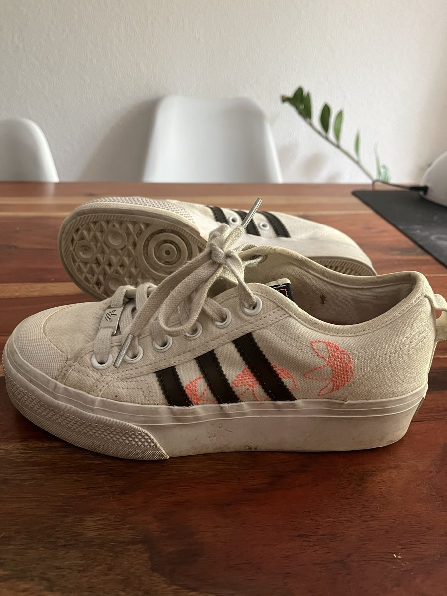 Adidas Scarpe da donna: Adidasschuh gr.38 2/3 – Usato da Luzern venduto da blackrose_101983 1