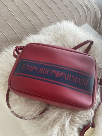 Original Emporio Armani Umhängetasche rot. Wie neu 