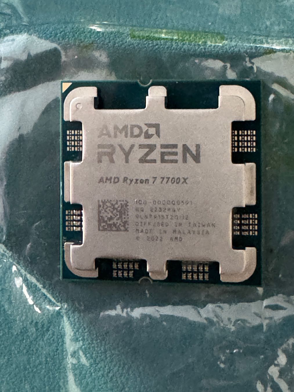 Amd Composants électroniques: AMD Ryzen 7 7700x – D'occasion à Neuchâtel par Bakhsh