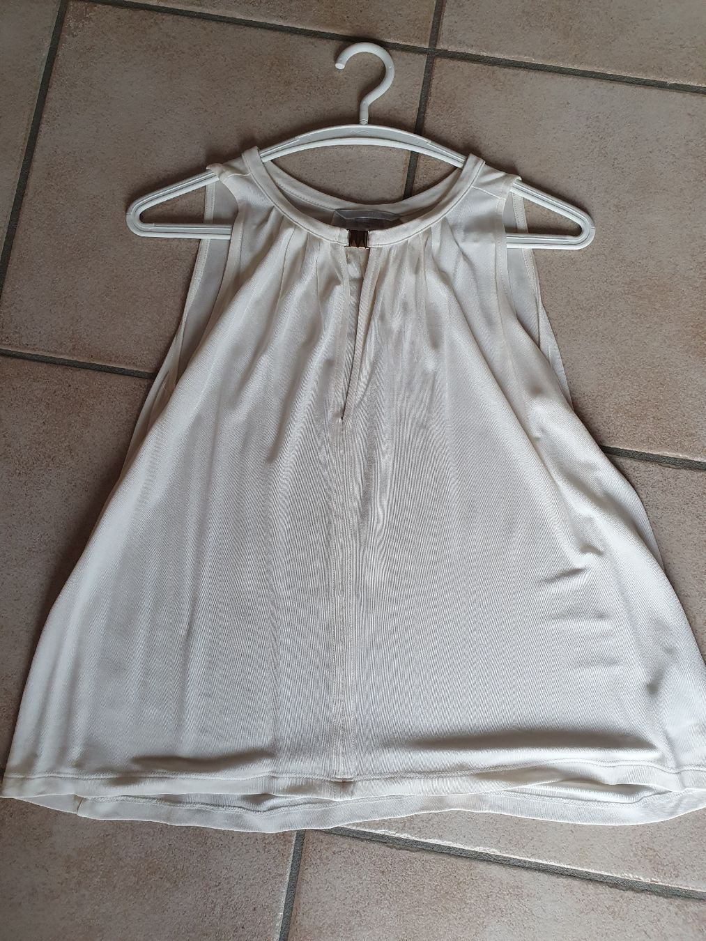 H&M Blusen: Wunderschöne, weisse Bluse (H&M) Grösse S – Gebraucht aus Unterlunkhofen von SophieS. 1