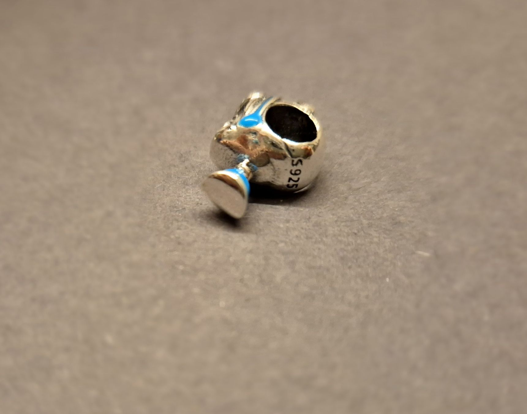 Ciondoli: Charm Elsa +Garantie – Nuovo (secondo la descrizione) da Rotkreuz venduto da Carbone_Bijou-Shop 1