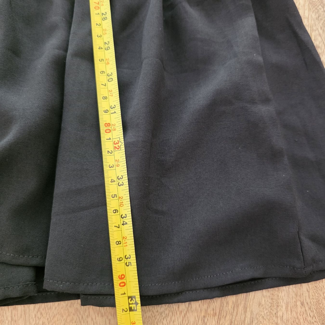 Kleider: Schwarzes Kleid Gr. L – Neu (gemäss Beschreibung) aus Rheinsulz von Gilea 5
