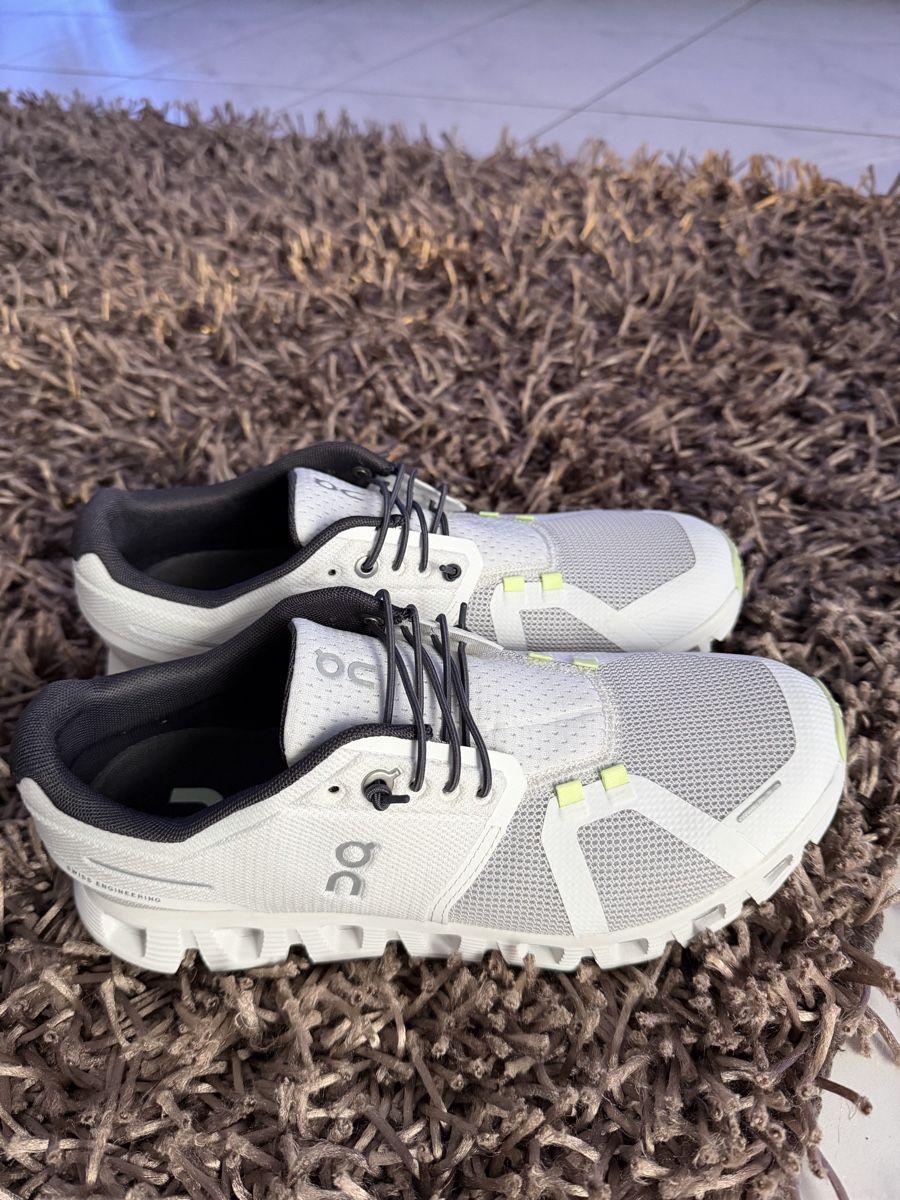 On Scarpe da donna: NEU! Damen ON Cloud 5 push Gr. 41 – Nuovo (secondo la descrizione) da Flumenthal venduto da Riel74