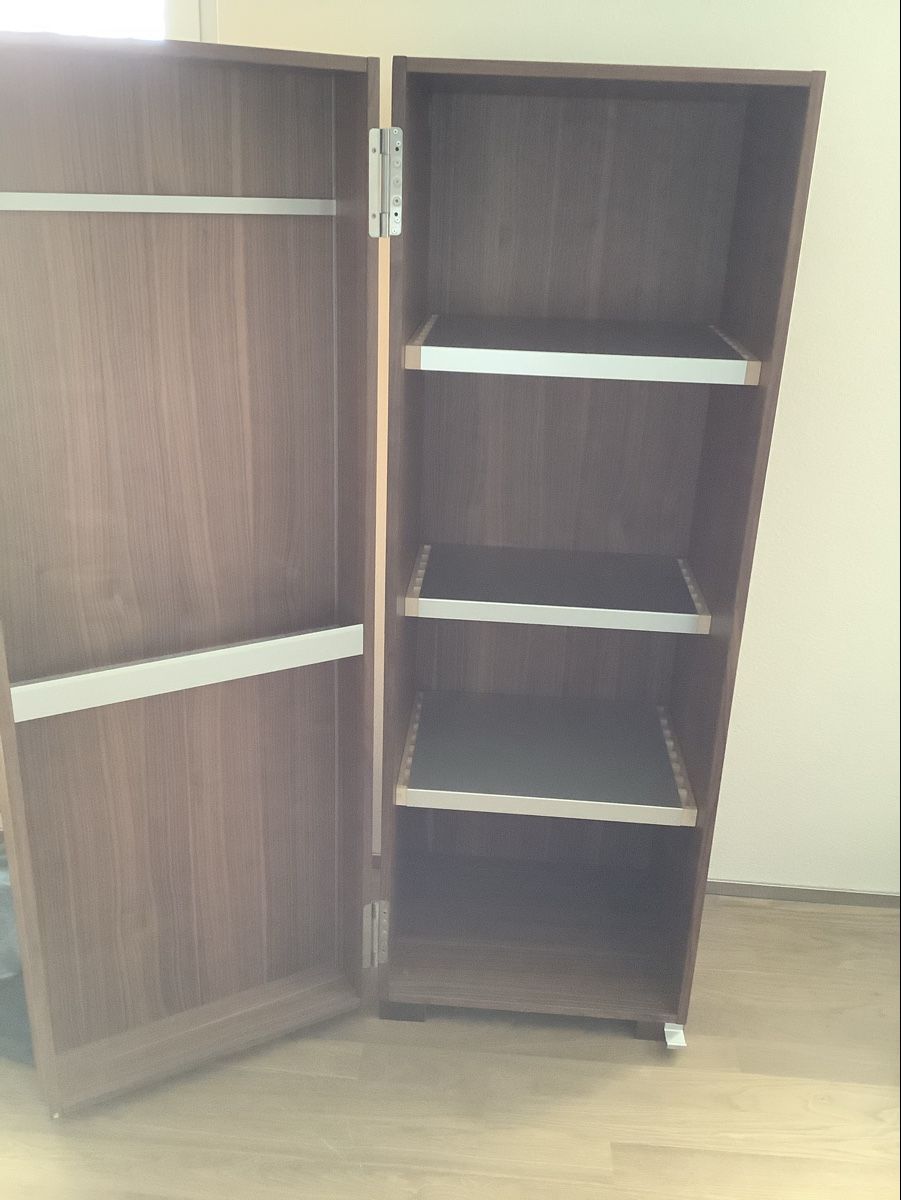 Bulthaup Armadi: Bulthaup B2 Schrank Nussbaum – Usato da Horn venduto da nerocsl01 5