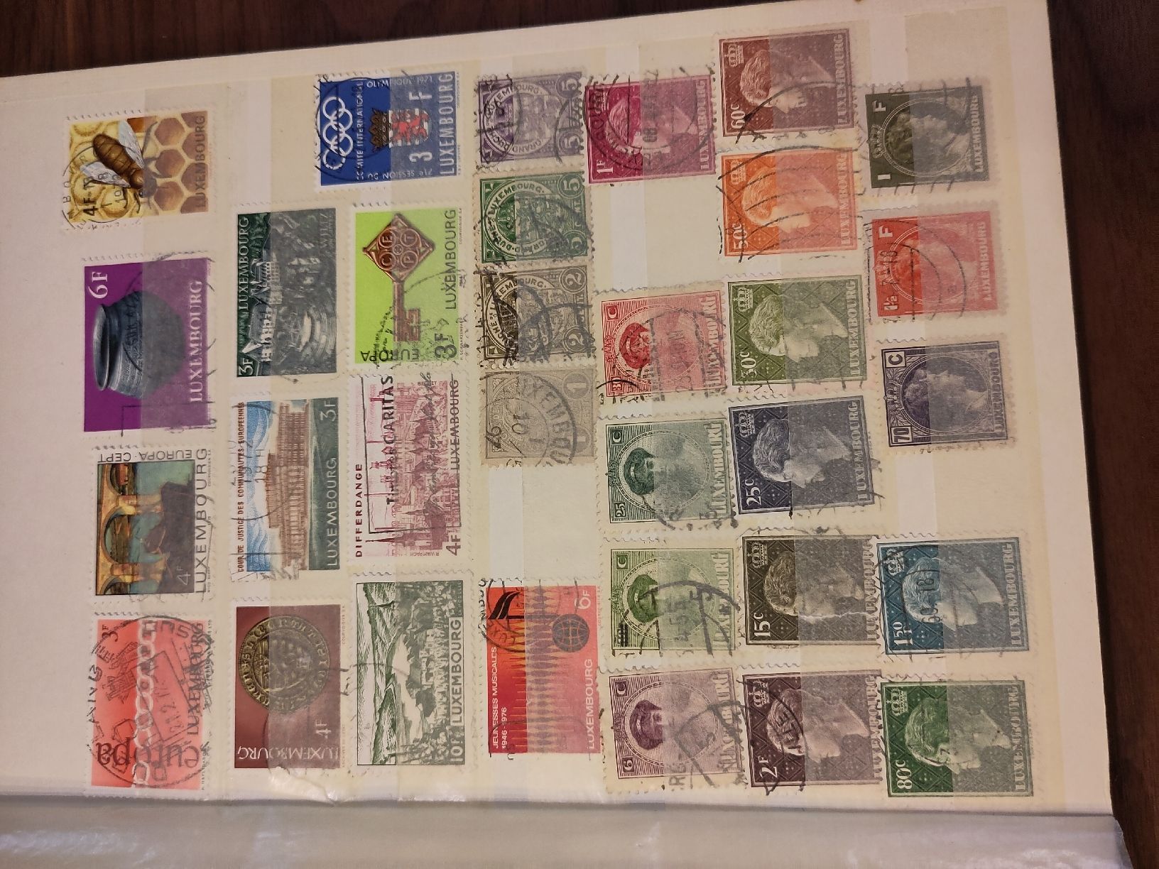 Tutti i francobolli: 216 alte Briefmarken – Usato da Bachs venduto da maykelrk 1