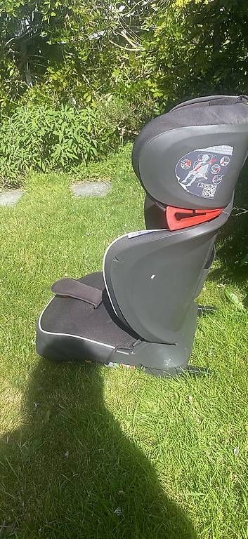 Seggiolini per auto: Kindersitz Chicco – Usato da hindelbank venduto da patriziakur 1