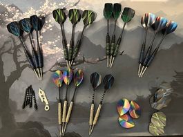 Grosses Dart-Set (5+ Sets) mit Zubehör Ideal für Einsteiger