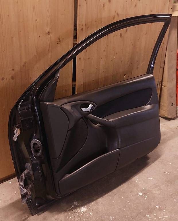 Alle Autoersatzteile: Beifahrertür Ford Focus 3 Türer – Gebraucht aus Bettlach von tom_yf2m 1
